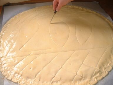 Préparation de la Galette des Rois